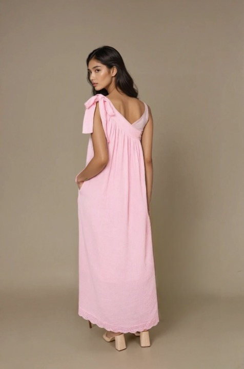 Robe longue asymétrique en coton, esprit couture